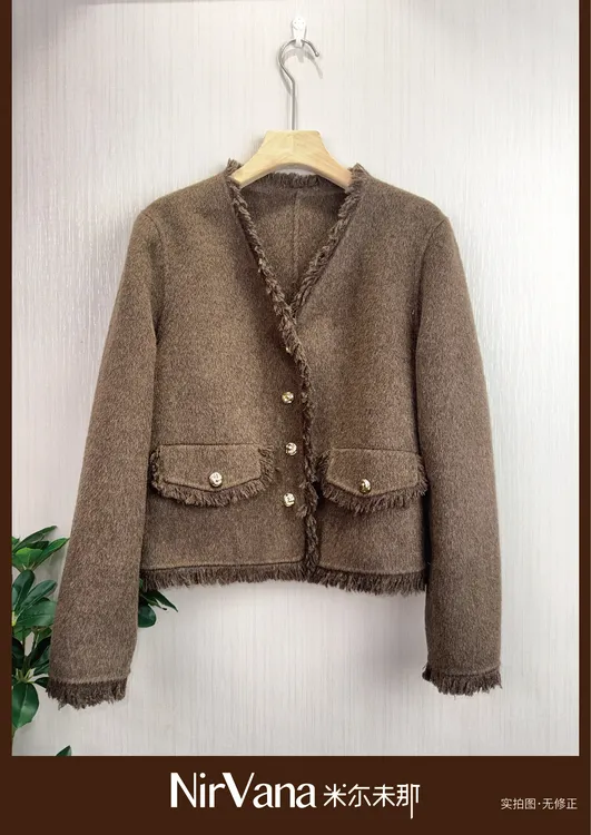 长袖宽松型女装染色绵羊毛兔毛秋季短款外套时尚小香风秋冬百搭