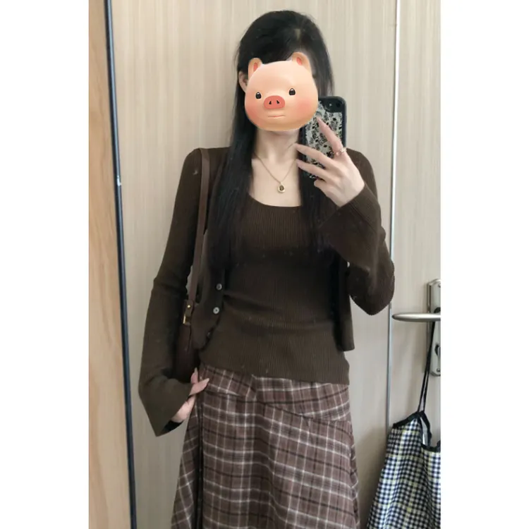 巨好看的韩系早秋穿搭一整套小香风咖色针织开衫吊带上衣两件套装