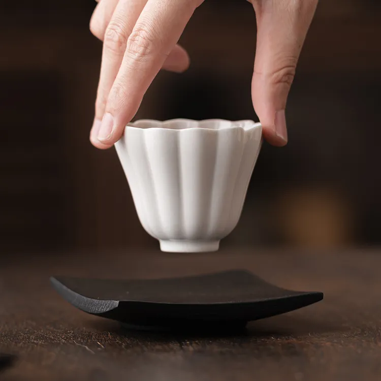 草木灰釉佛手杯茶杯陶瓷侘寂杯主人杯女士个人专用复古好看