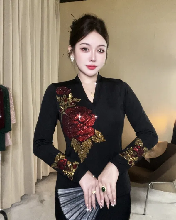 【玫瑰夫人V领加绒】打底衫女内搭秋冬新款时尚烫钻上衣修身显瘦