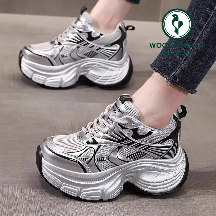 啄木鸟厚底增高小个子老爹鞋女款潮流2025夏季新款网面银色运动鞋