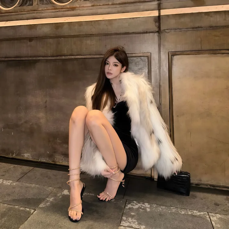 FAY【丹麦雪镜】高定名媛波点定染十字狐狸毛外套