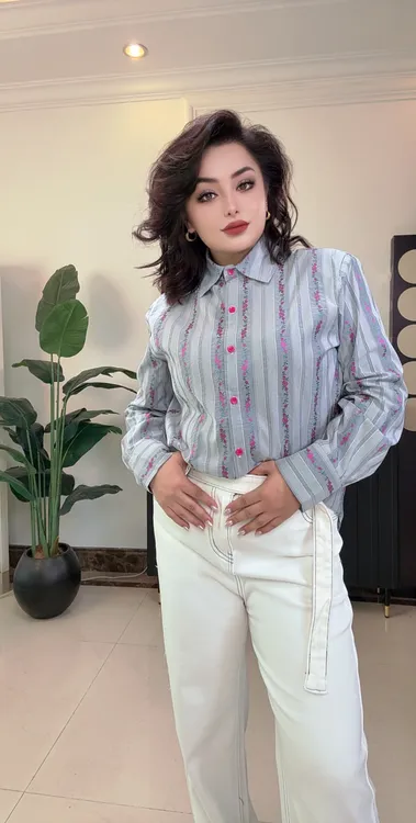 设计感条纹碎花百搭气质衬衫