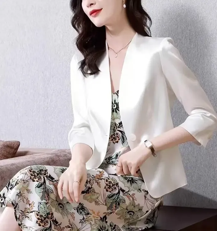 纯色ins风西装女士垂顺极简西服七分袖休闲时尚西服