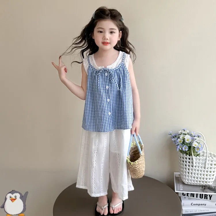 2025新款俏皮女童夏季可爱蕾丝拼接无袖吊带上衣搭配清新格子裙两