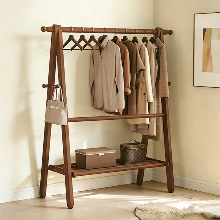 胡桃色实木挂衣架落地式置衣架卧室榉木衣帽架不占地方衣服置物架