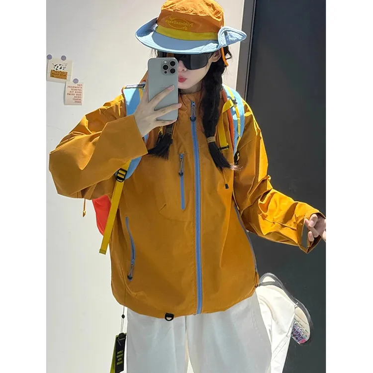 户外多巴胺硬壳防晒冲锋衣女款夏薄款防风防水登山服情侣夹克外套