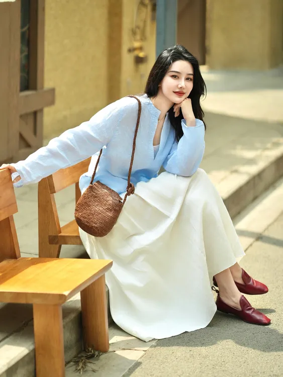 韩版气质简约v领宽松假两件长袖衬衫时尚百搭高腰白色半身裙套装