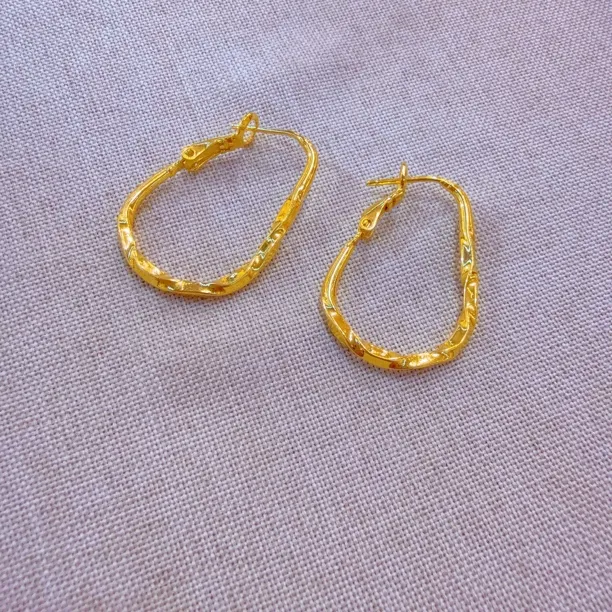 合金耳饰 金色个性压纹耳扣时尚百搭气质精致金子同款耳环