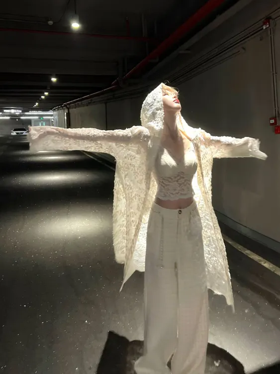 【暮光之城】超重工法式气质蕾丝开衫连帽外套女2025早秋氛围感上衣
