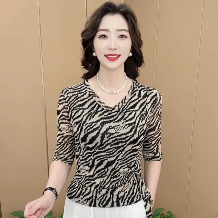 夏季新款精致V领系带潮流印花洋气妈妈装休闲百搭弹力上衣K5810