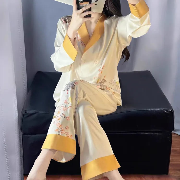 2025新款睡衣女款春秋季冰丝长袖长裤高级感排扣家居服套装可外穿