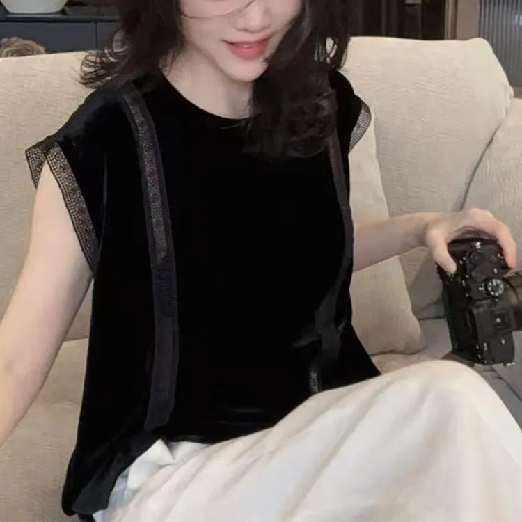 时尚圆领袖口蕾丝镂空丝绒衬衫女2025夏季新款时髦百搭无袖上衣潮