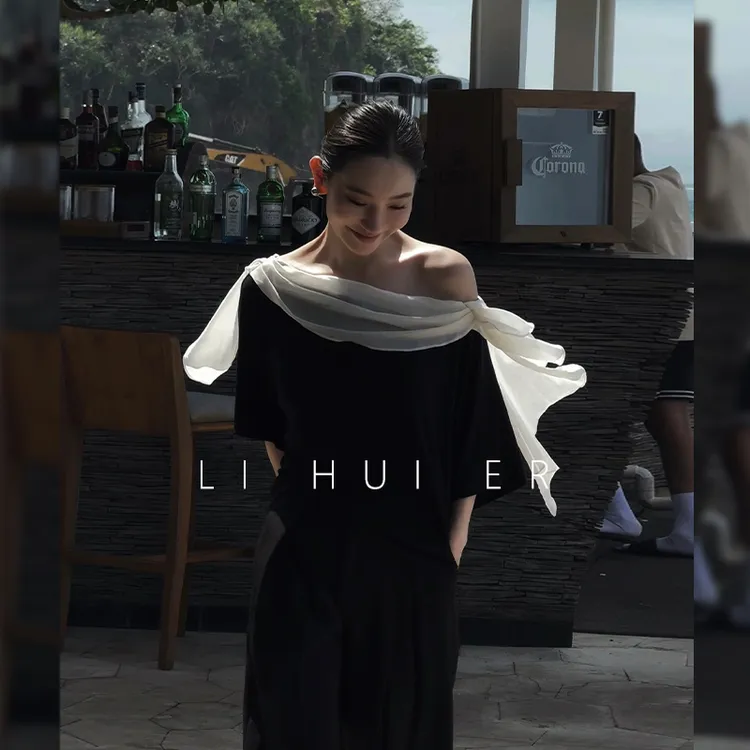 LiHuiEr李慧儿【佩尼达海岸】2025高级气质黑色短袖斜肩上衣LL02532