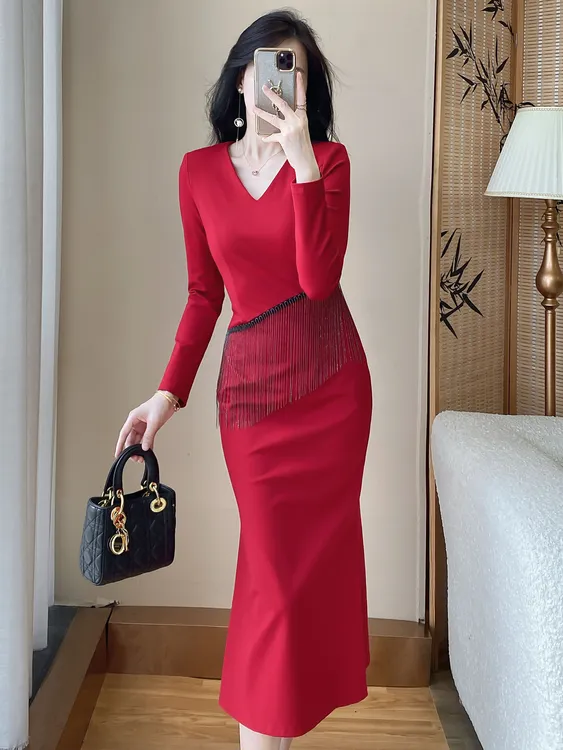 秋季连衣裙法式时尚洋气红色战袍女款爆款2025新款高级感长袖裙子