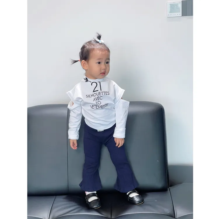 【烁烁家】2025韩版秋季新款女童字母印花半高领漏肩上衣短款打底衫