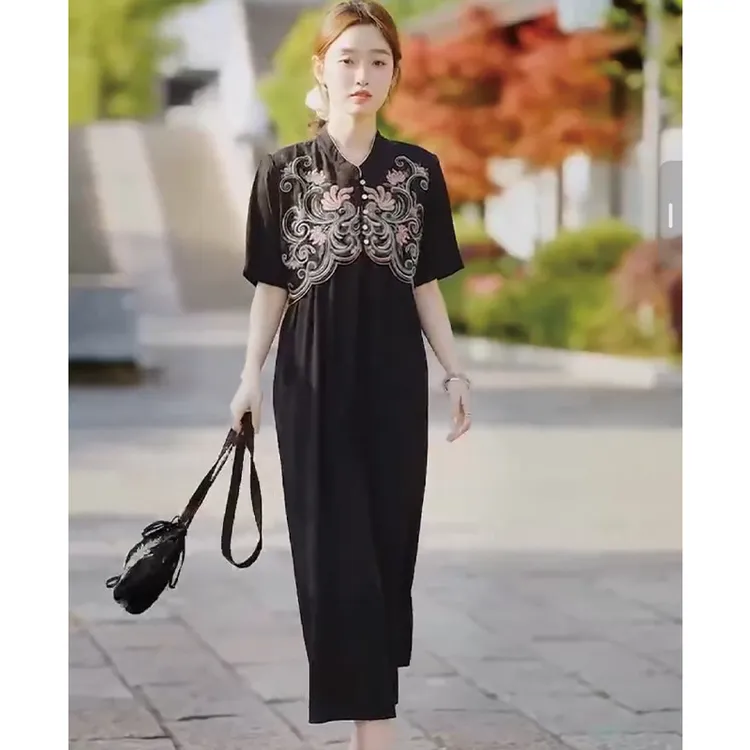 原创设计2025民族风春季新款中式夏季复古立领黑色色中长款连衣裙