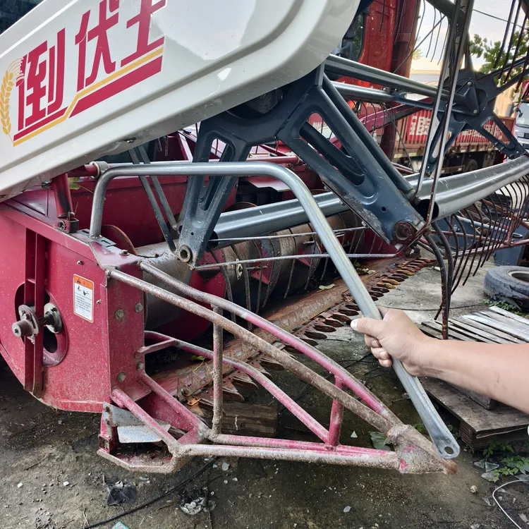 沃得锐龙福田雷沃收割机改装分笼器加高圆管分禾器防缠草分拢圆管