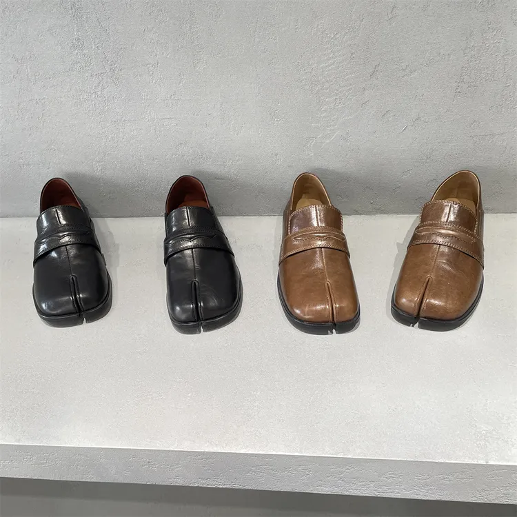 欧洲站2025秋款真皮女鞋复古百搭英伦风分趾方头深口低跟乐福单鞋