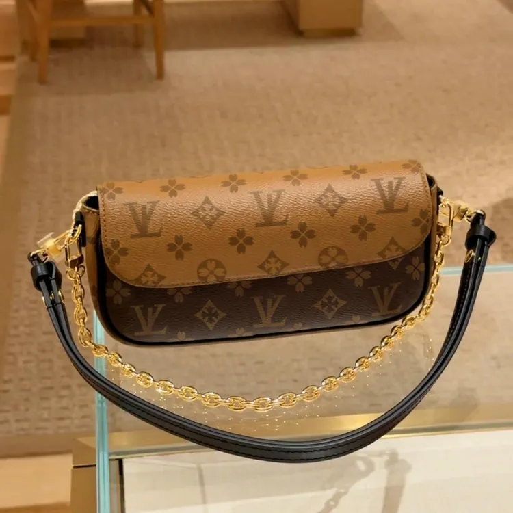 香港品牌女包2025新款老花经典中古包手提斜挎包轻奢麻将包小方包