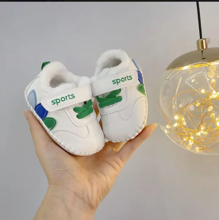 春秋男女宝宝0-1岁3-6-12七八个月婴儿透气软底防滑不掉跟学步鞋