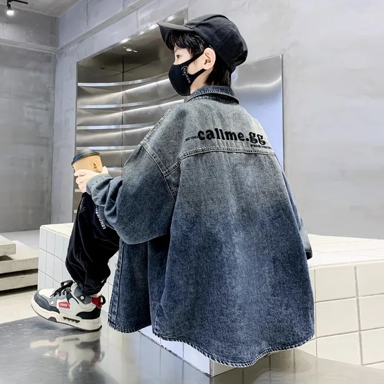 男童牛仔衬衫春秋款2025新款春秋款中大童牛仔帅气男孩春季衬衣潮