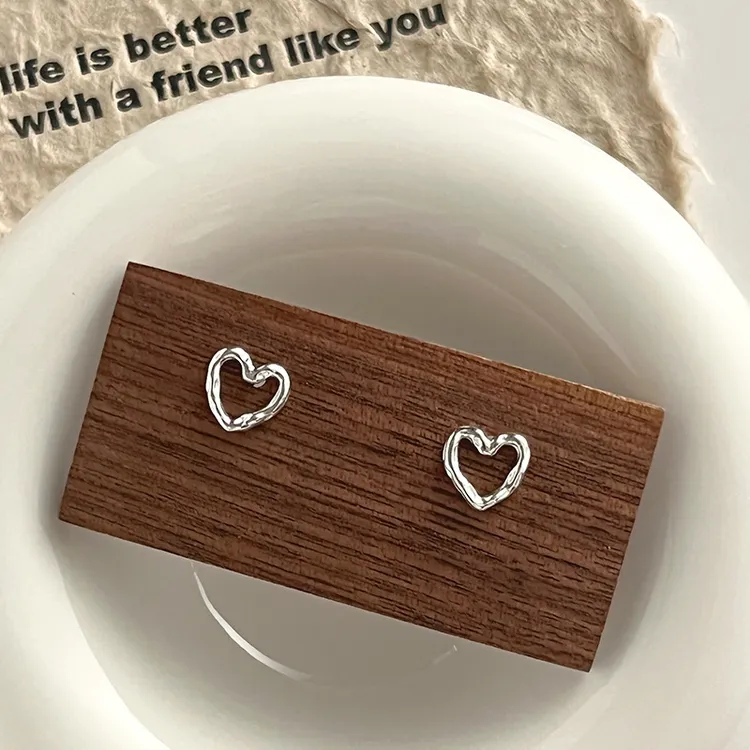 925银耳饰 925纯银不规则爱心纹理耳钉女简约小众设计甜美桃心