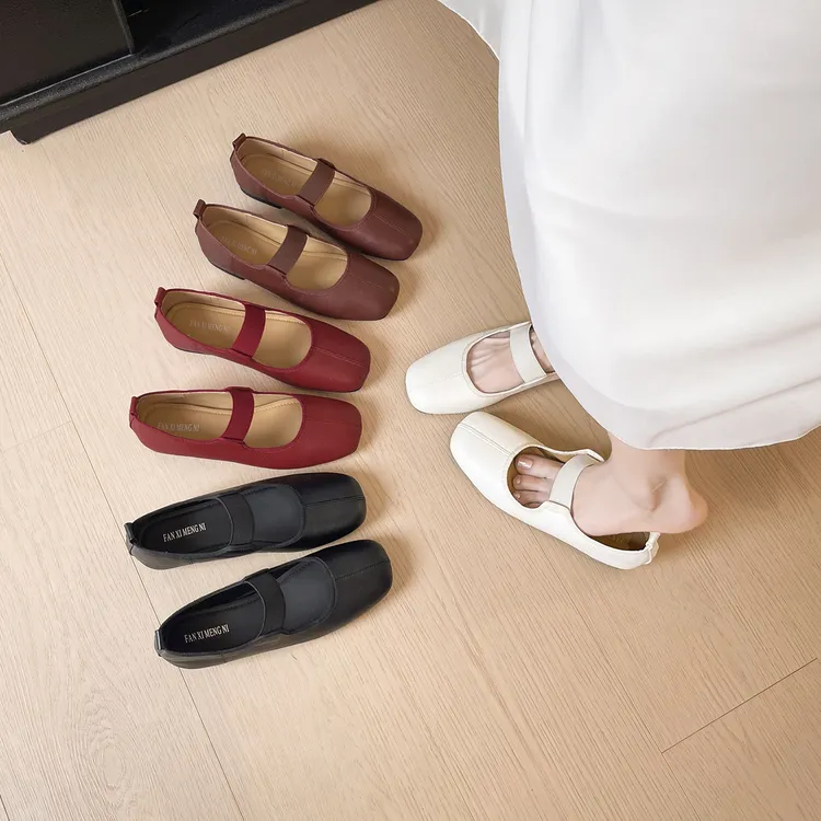 红色平底复古小众晚晚风芭蕾舞鞋软底浅口单鞋温柔仙女玛丽珍鞋