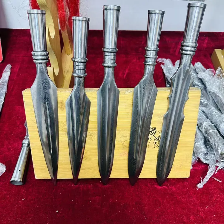 龙泉一体龙胆亮银枪未开刃花纹钢钢材质可收藏冷兵器