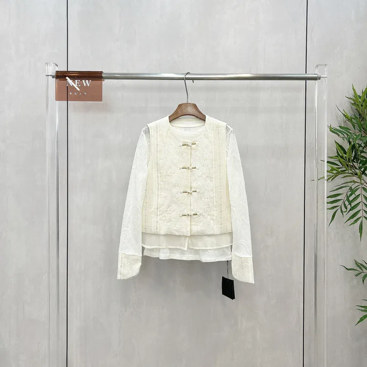 Aura mode新中式国风提花盘扣马甲蕾丝衫两件套女冬雅致套装96903