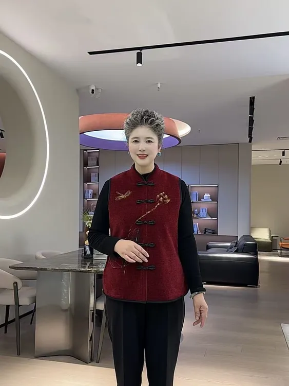 中老年秋冬加绒马甲立领盘扣宽松大码妈妈装中式复古马夹上衣