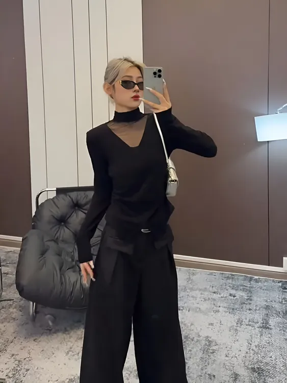 韩系气质半高领网纱拼接黑色长袖T恤女秋季时尚修身显瘦打底上衣