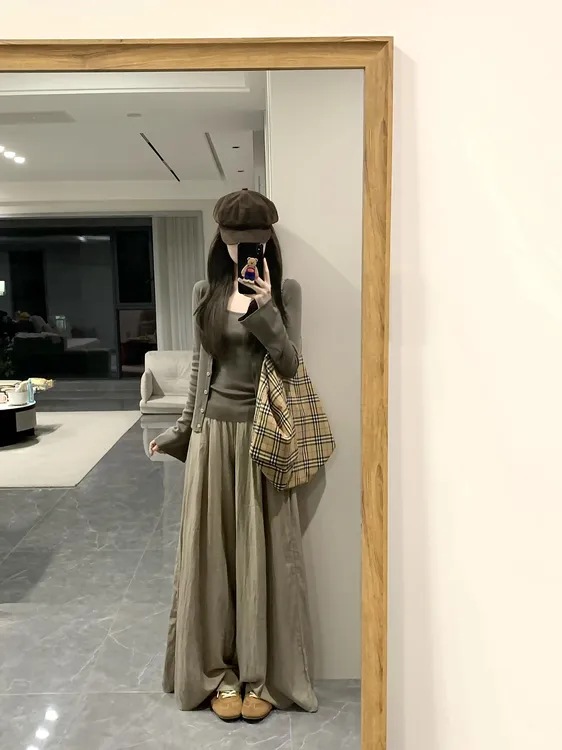 2025秋季新款韩系穿搭针织开衫复古背心上衣休闲阔腿裤气质套装女