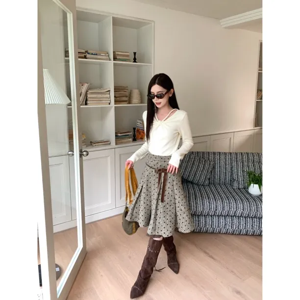 赵小小【人间白茶】10311 韩系v领挂脖长袖t恤辣妹风收腰正肩上衣女