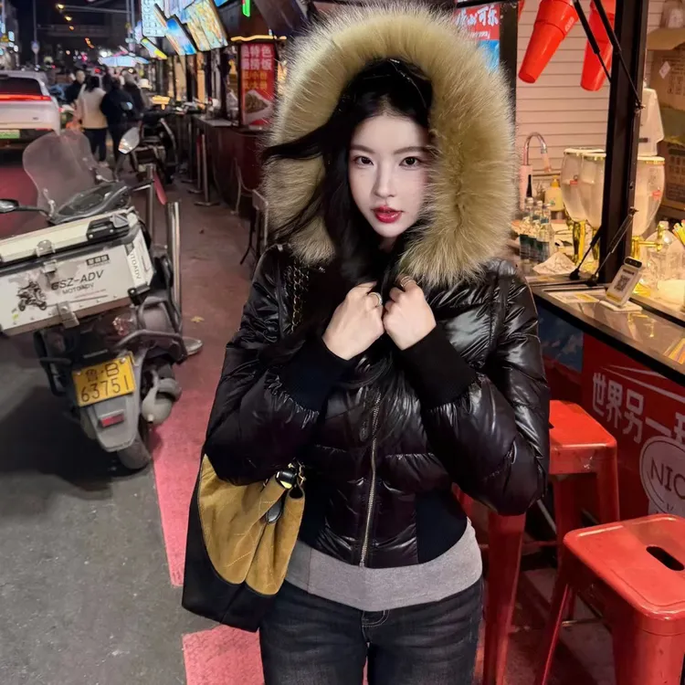 大毛领收腰短款酷飒女装可拆卸小众设计外套白鸭绒保暖