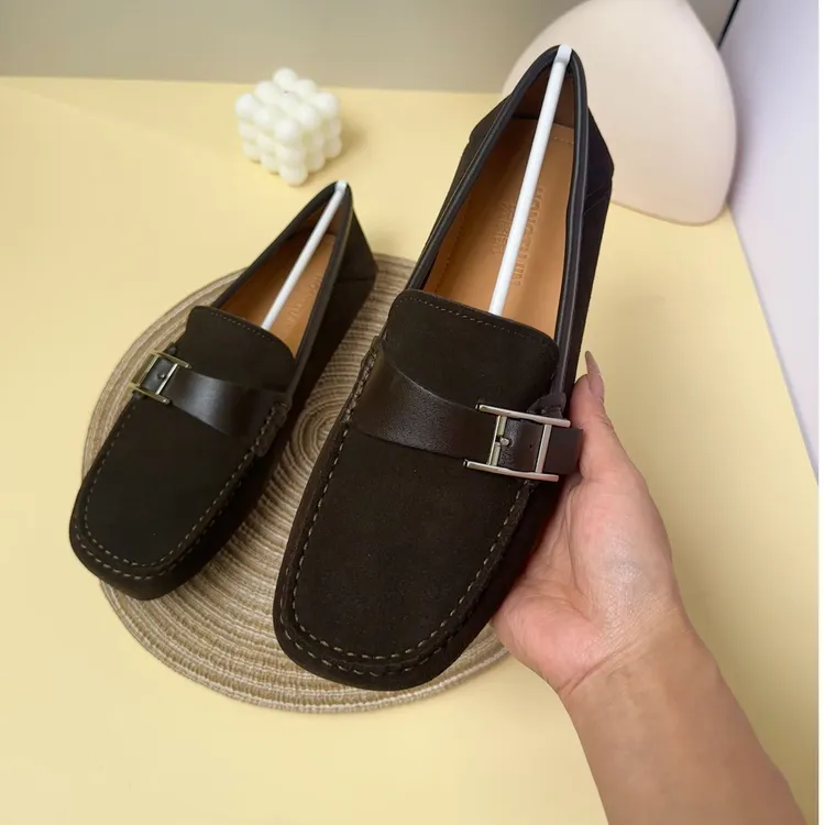 2025时尚百搭透气软底软面真皮豆豆鞋