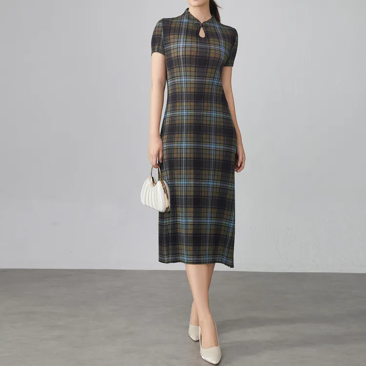 新中式国风改良旗袍连衣裙女夏季新款设计感气质开叉包臀褶皱裙长