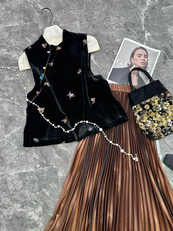 素千玺【繁星墨绣】100%桑蚕丝丝绒斜襟立领手工盘扣马甲W89038