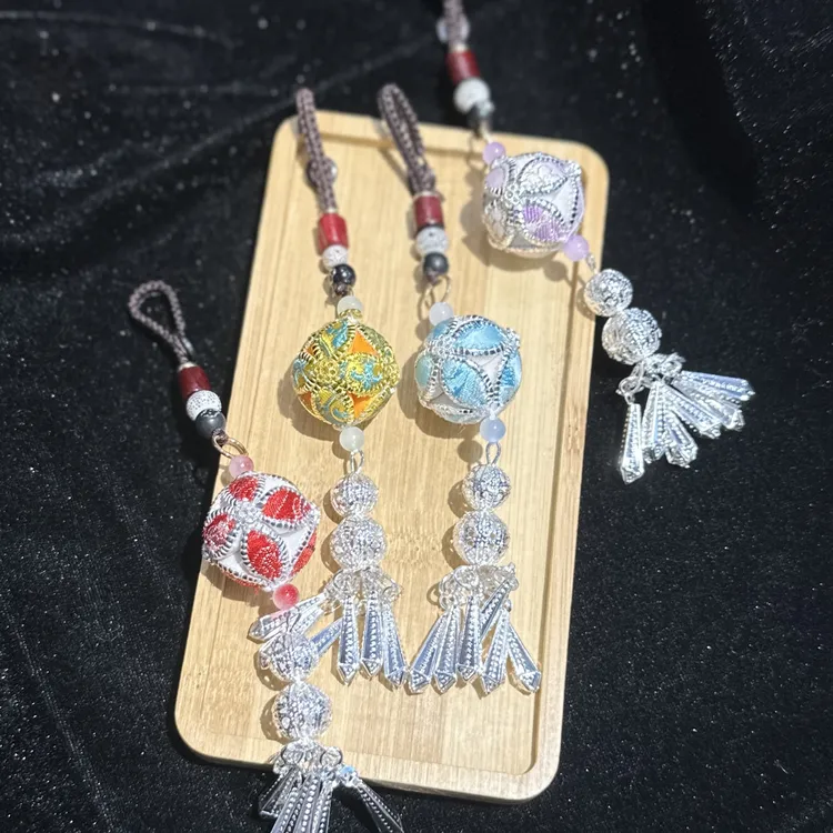 【靖西手工绣球】广西非遗纯手工迷你绣球钥匙扣挂包包伴手礼挂饰