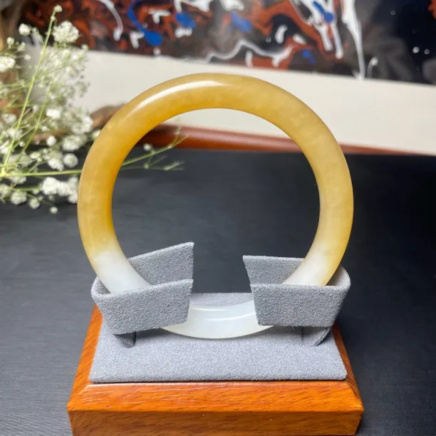 【糖白手镯】天然和田玉俄料糖白正圈手镯色泽干净明艳59圈