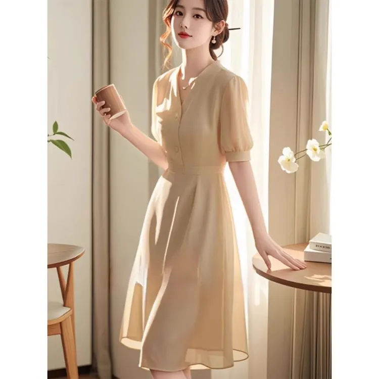 2025年夏季新款长裙时尚轻奢高级感小众法式气质小个子仙女连衣裙