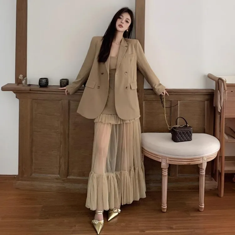 西装外套女春休闲宽松配拼接网纱吊带裙两件套独特漂亮高级感炸街