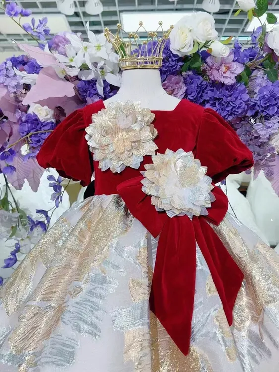 2025年最新款婚纱裙