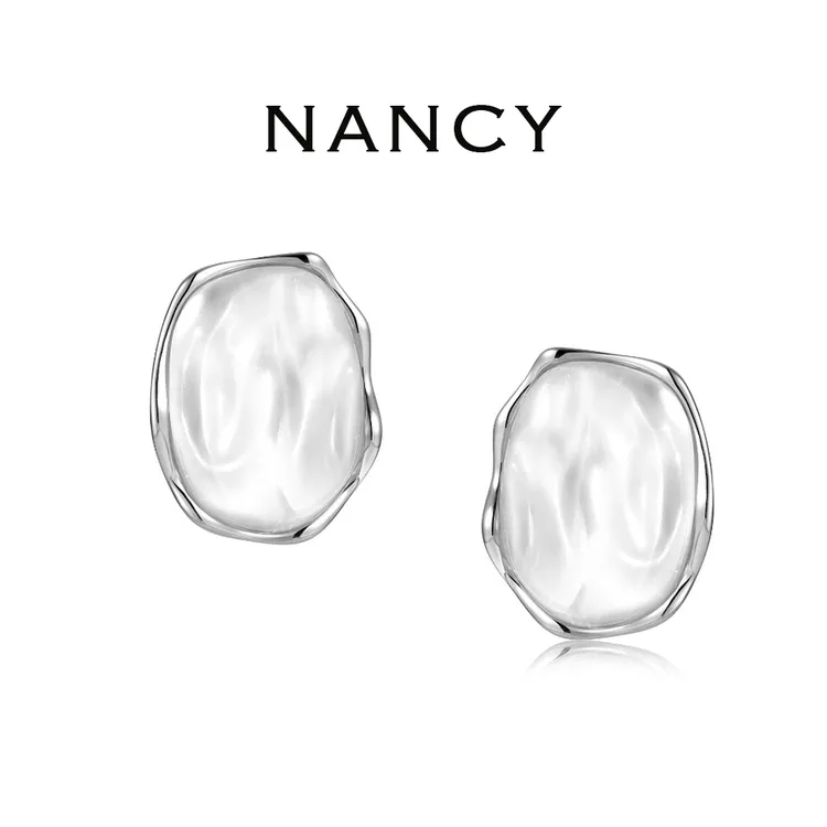 铜合金耳饰 白色果冻夸张时尚耳钉女清冷高级感小众简约N10036