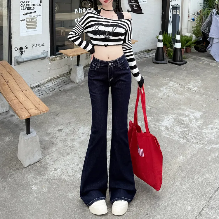 深蓝色微喇牛仔裤女士2025年早秋新款低腰显瘦弹力紧身美式喇叭裤