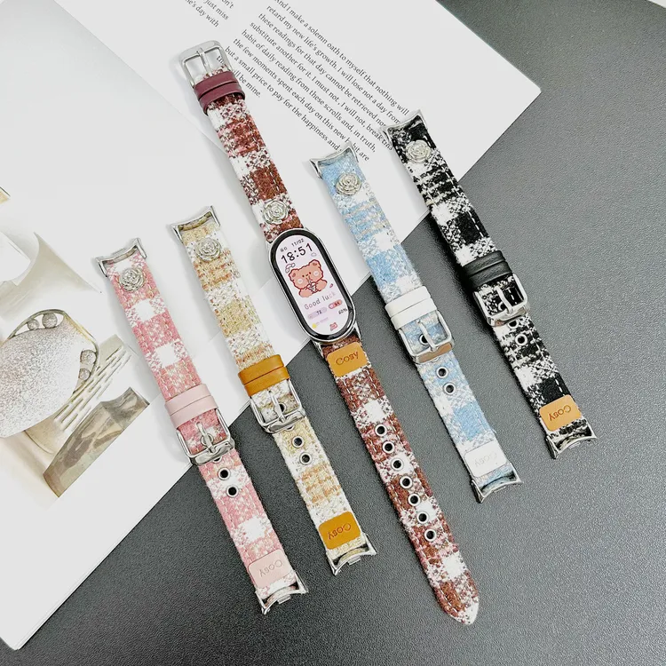 裴蔻 适用小米手环10/9/8表带女款山茶花毛呢格纹复古皮腕带nfc版