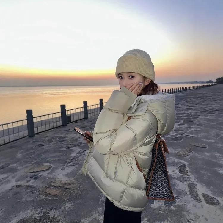 新款五格溯源新国标95%绒子含量安心白鸭绒羽绒服女加厚收腰短款