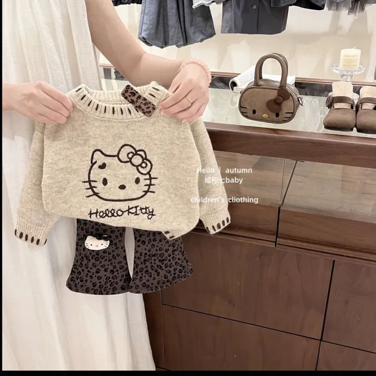 2025新款洋气儿童kt猫毛线衣圆领秋冬季套头针织豹纹裤套装