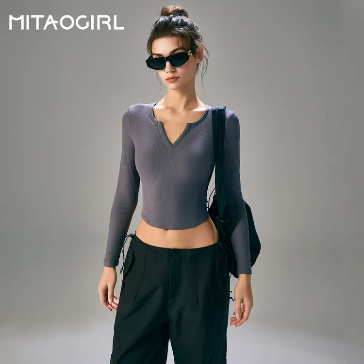 MITAOGIRL瑜伽服女秋冬长袖罗纹短款修身显瘦带胸垫健身服上衣