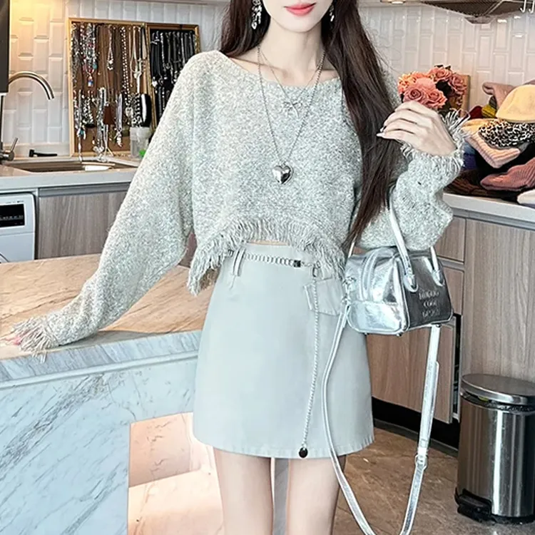 2025年秋季新款韩系流苏设计感长袖针织衫女时尚减龄小众百搭衣服